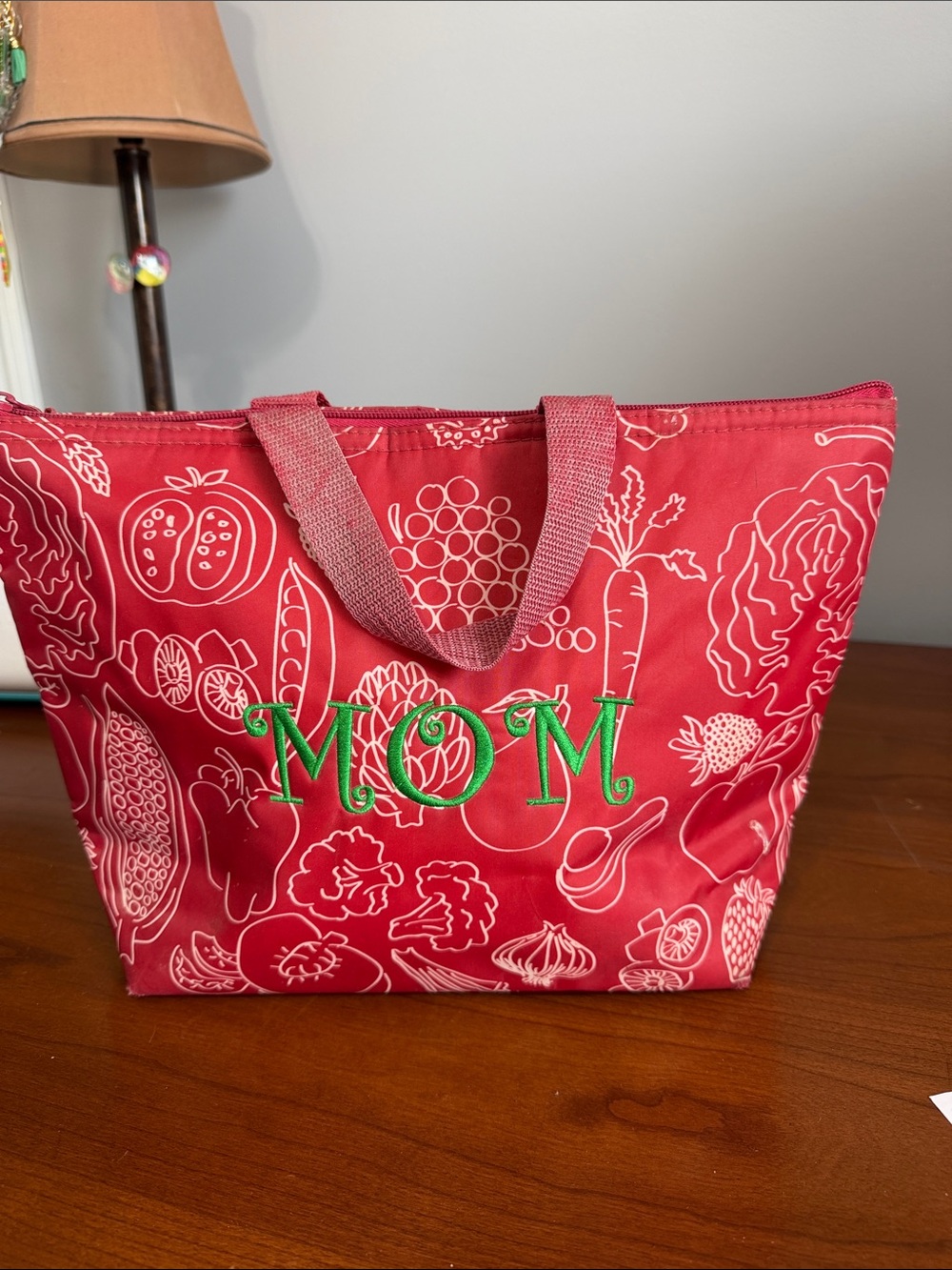 Personalized 'MOM' red Lunch bag.  with Vegetable Print